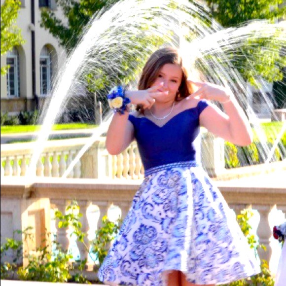 Meet your Posher, Hailey - Picture 1 of 1